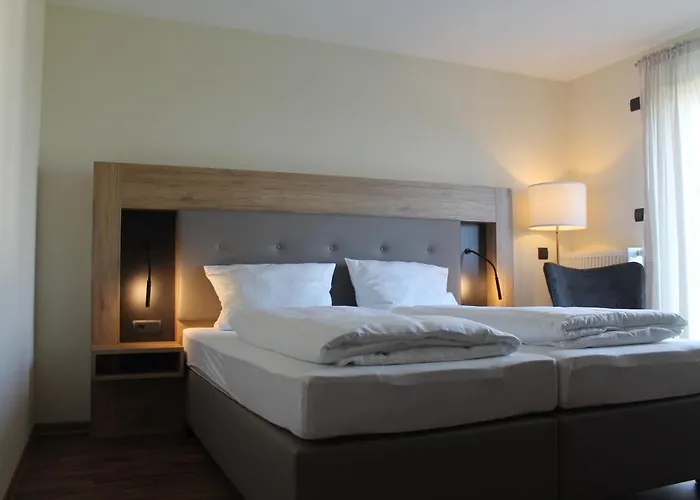 Traebeser Bauernstube 3*